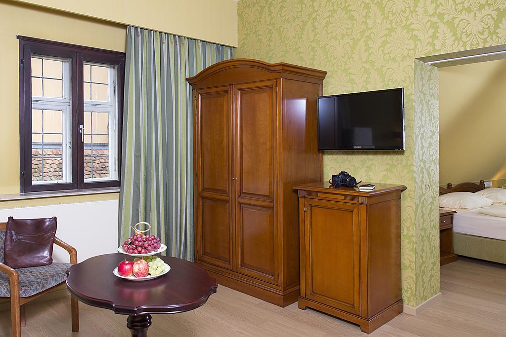 Hotel Reichskuechenmeister Ротенбург-на-Таубере Экстерьер фото